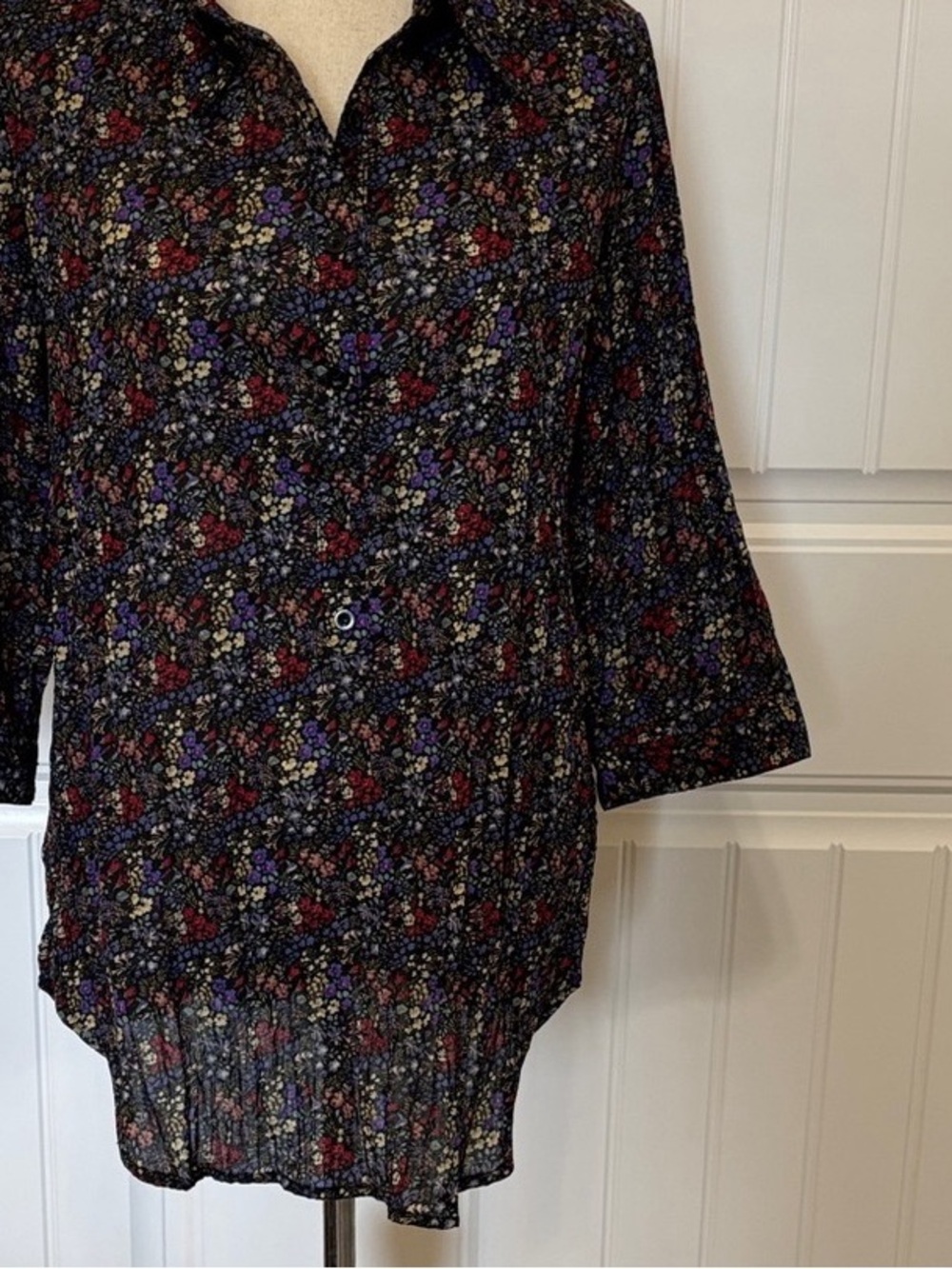 Women's Black Floral Button-Up Blouse